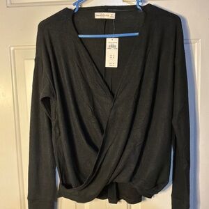 Abercrombie & Ftich surplus wrap top